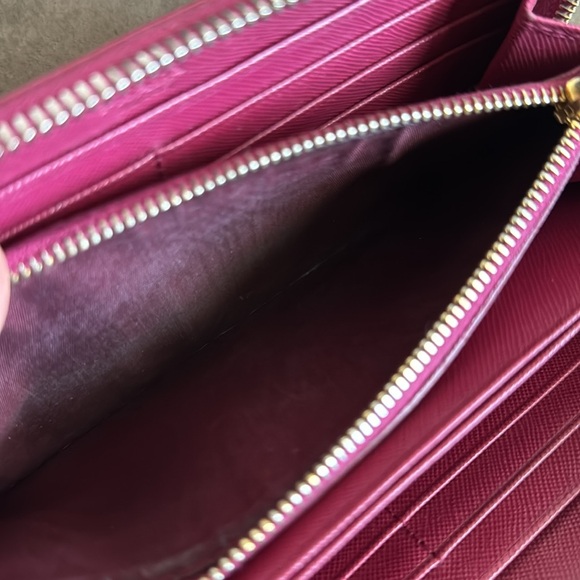 Prada Saffiano Long Wallet - Picture 7 of 9